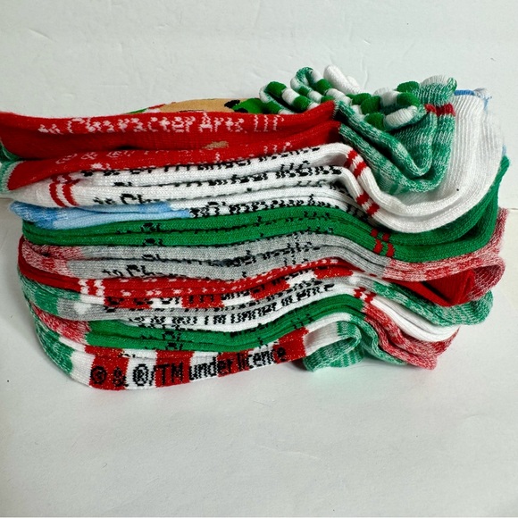 New Christmas themed holiday socks. 9 pairs of trainer socks. - Picture 2 of 12